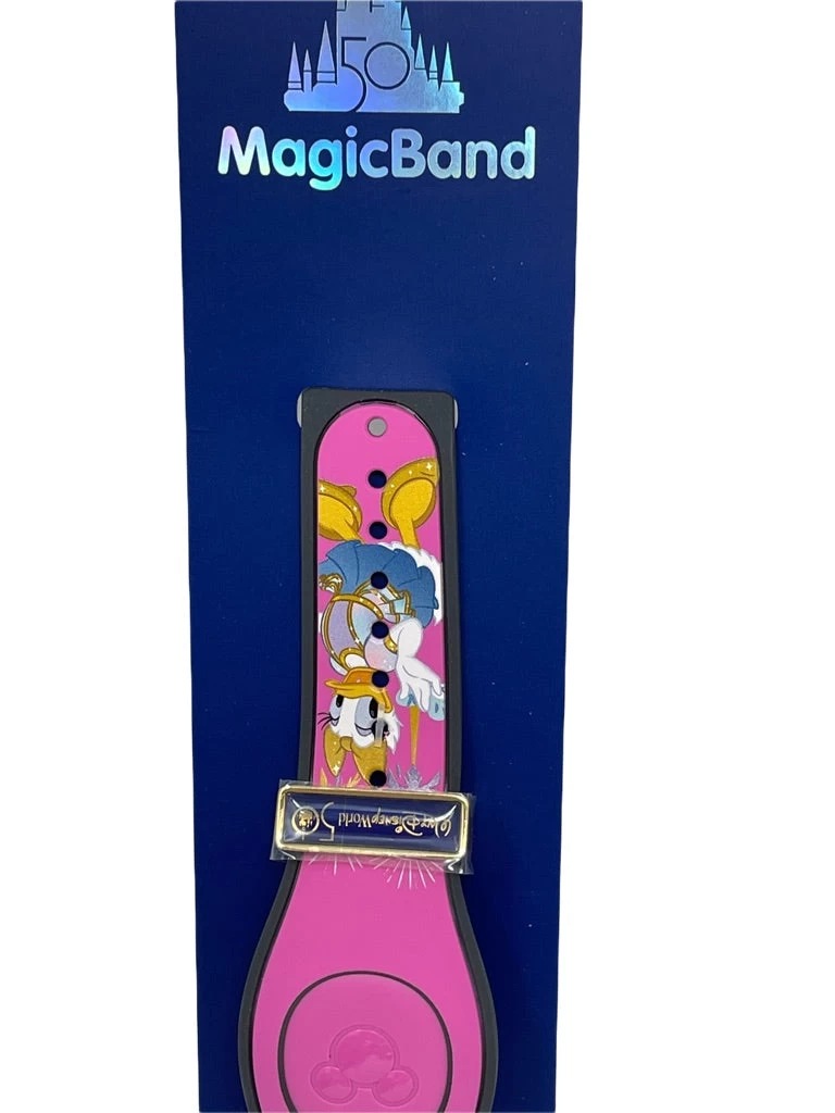 Walt Disney World 50th Anniversary Minnie Mouse And Daisy Duck MagicBand 2 4 Walt Disney World 50th Anniversary Minnie Mouse And Daisy Duck MagicBand 2 - Image 2