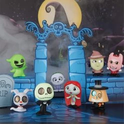 Disney Doorables Tim Burton’s The Nightmare Before Christmas Collection Peek -Disney Magic Shop 81scxENRywL. AC SL1500