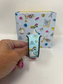 Disney Epcot Food & Wine Festival 2021 Dooney & Bourke Belle Magicband -Disney Magic Shop 87175E04 E65E 4A57 BA44 4A8ECD851F04