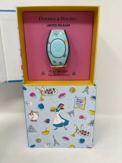 Disney Epcot Food & Wine Festival 2021 Dooney & Bourke Belle Magicband -Disney Magic Shop 8B1D2C49 F8AB 4FDD 8CE7 C3E452EBF8A2