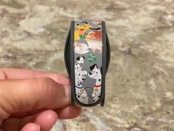 Disney Dogs MagicBand 2 By Dooney & Bourke – Limited Edition -Disney Magic Shop OIP 94c74e86 e2d5 48c1 ad75 244c2477be27
