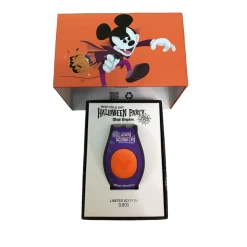 Disney MNSSHP 2019 Mickey And Minnie Magicband Limited Edition 3500