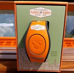 Disney Epcot 2020 Flower And Garden Festival AP Spike The Bee Magicband Limited 8 Disney Epcot 2020 Flower And Garden Festival AP Spike The Bee Magicband Limited -Disney Magic Shop image c4ebd83e 291c 4e4c b9dd 9cd856198902